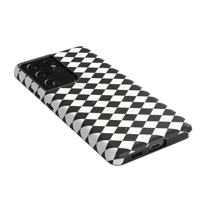 Salem's Hex | Black & White Checkered Case