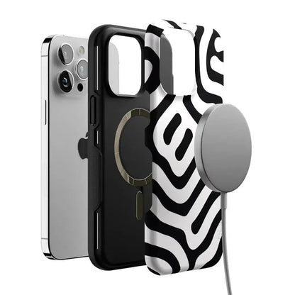 Maze | High Contrast Design Case