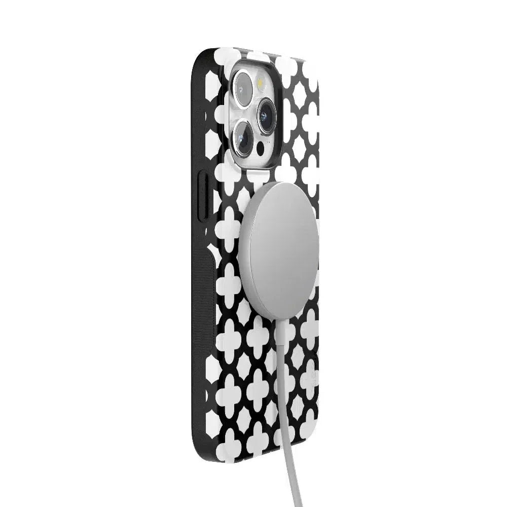 Lattice Tile | High Contrast Design Case