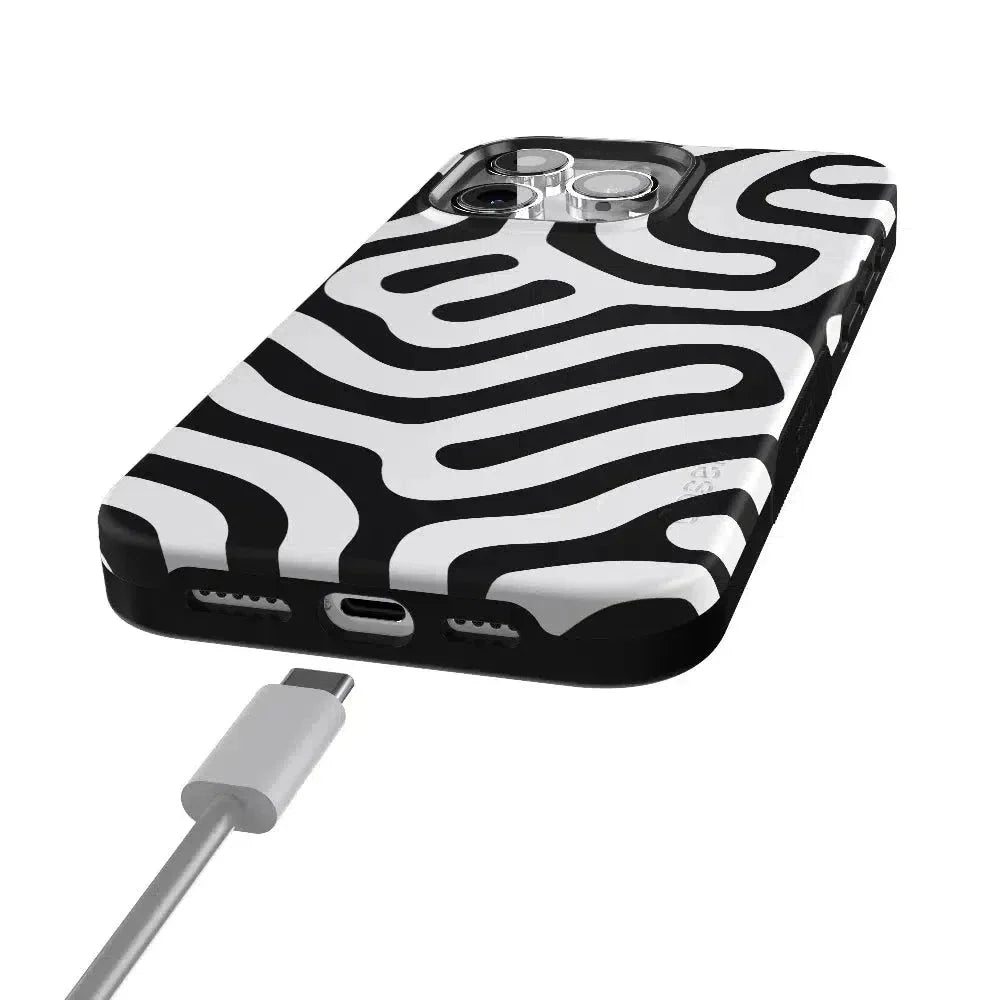 Maze | High Contrast Design Case