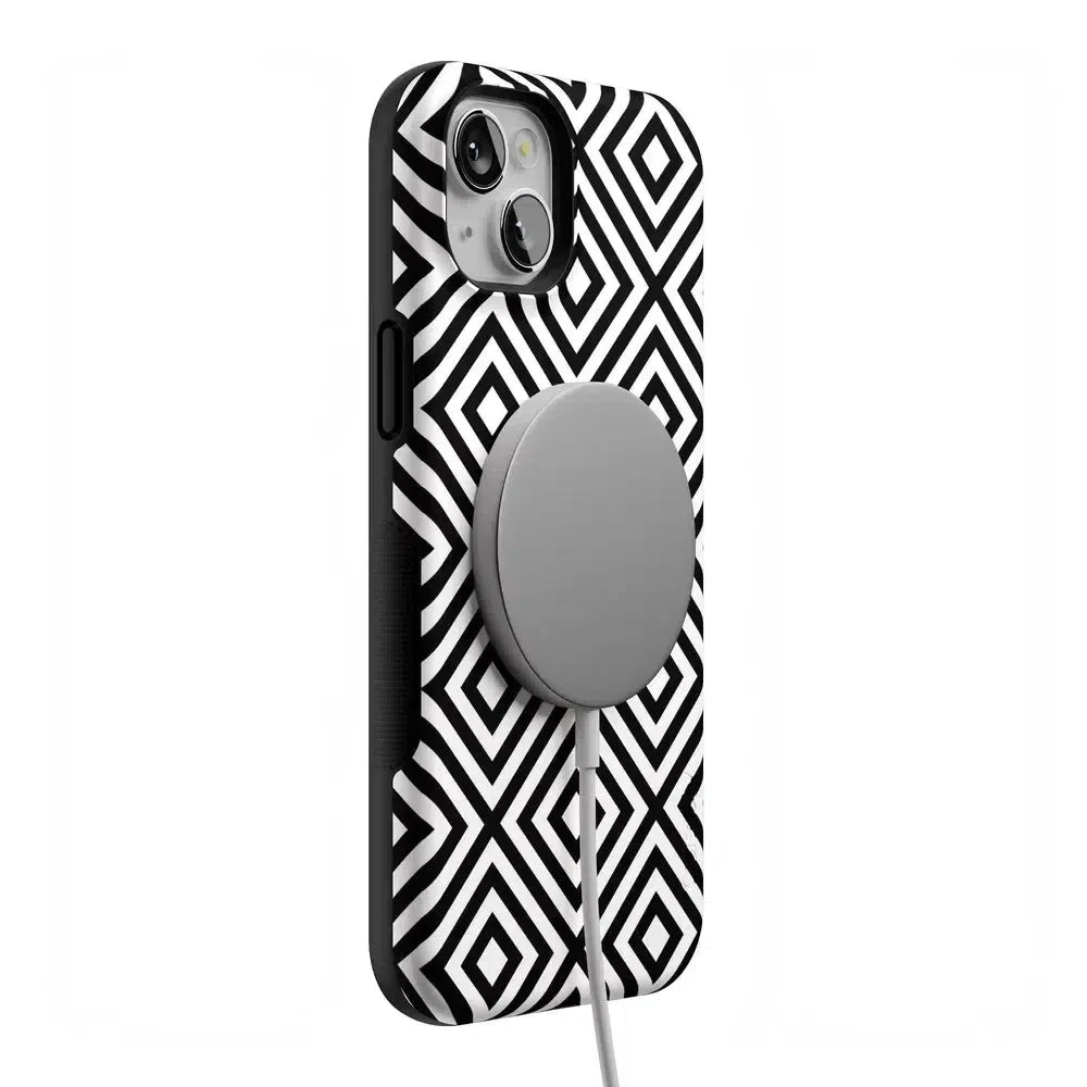 Diamonds | High Contrast Design Case