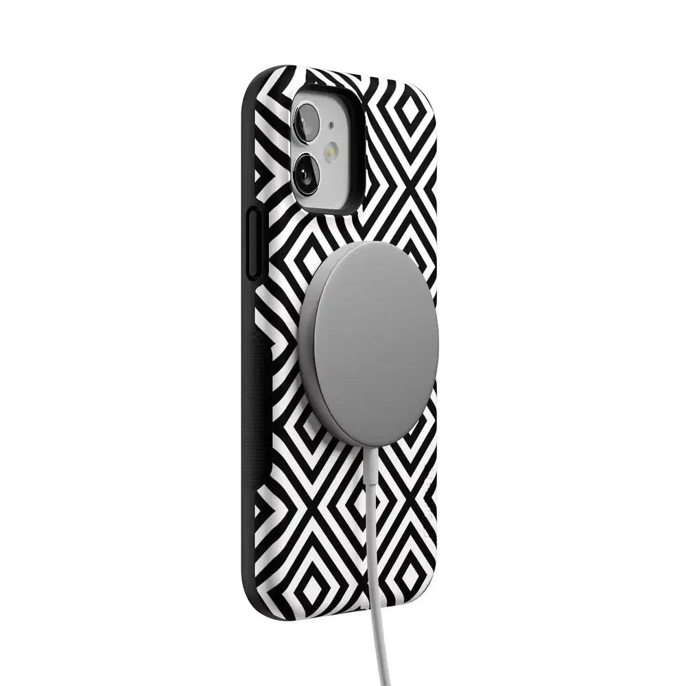 Diamonds | High Contrast Design Case
