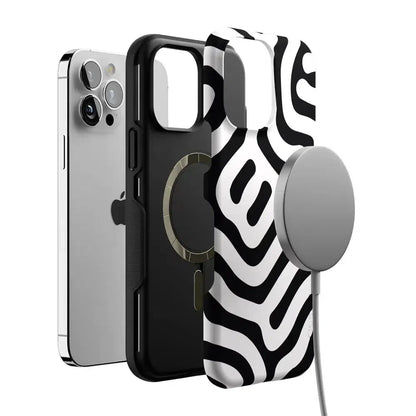 Maze | High Contrast Design Case