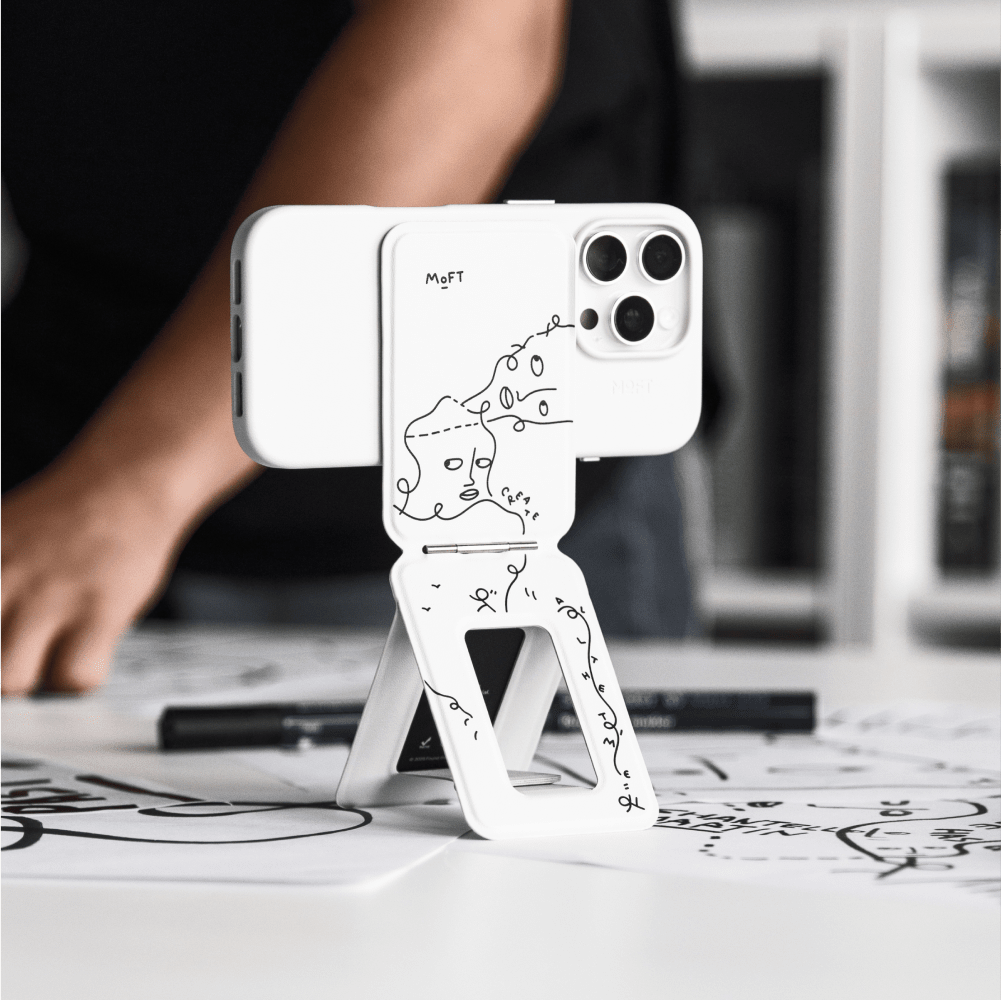 Shantell Martin x  Snap Tripod